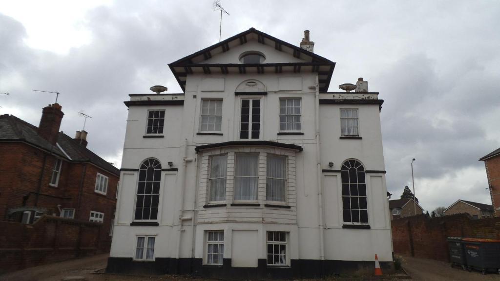 Belle Vue House Hotel Reading Extérieur photo