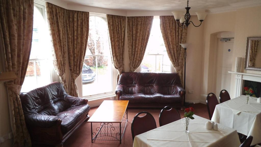 Belle Vue House Hotel Reading Extérieur photo